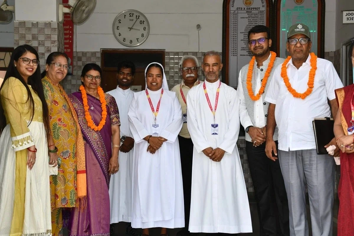 School Celebrations - Photo 3